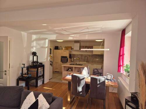 Essbereich mit offner Küche - Etagenwohnung mit 93,00 m&sup2; in Heroldsberg zum Kaufen