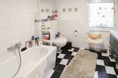 Badezimmer im Nebengelass - 