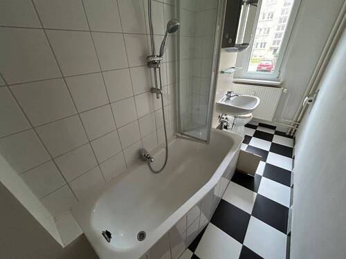 Badezimmer - 3 Zimmer Etagenwohnung in Seeland