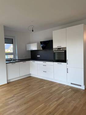 Küche.jpeg - 4-Zimmer-Wohnung mit Einbauküche in Dechsendorf