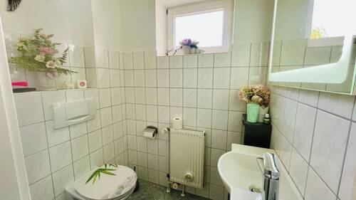 Gäste-WC im Erdgeschoss - 