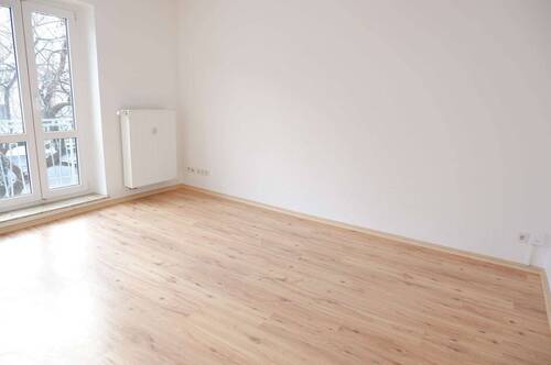 Wohnzimmer - 2 Zimmer 2- Zimmer zur Miete in Chemnitz