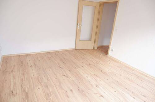 Wohnzimmer - 2 Zimmer 2- Zimmer in Chemnitz