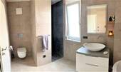 Bad_Dusche_WC - Etagenwohnung mit 81,70 m&sup2; in Pforzheim zur Miete