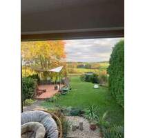 Modernes Einfamilienhaus in ruhiger Sonnenlage mit unbezahlbarem Ausblick - Lengenfeld