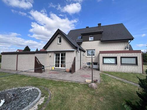 Westansicht - 7 Zimmer Einfamilienhaus in Kirchlengern