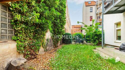 Garten 1 - 3 Zimmer Etagenwohnung zum Kaufen in Magdeburg