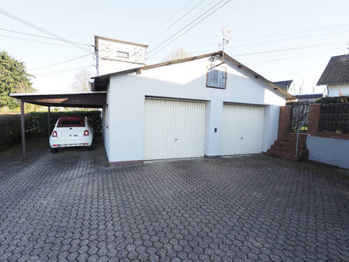 Doppelgarage und Carport - 