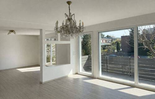 Obergeschoss mit Südbalkon - 