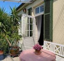 Charmantes Wohnhaus mit Potenzial und großen Grundstück in Detmold-Stadt