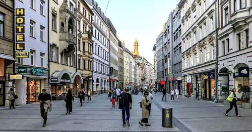 Bild 1 - Repräsentative Verkaufsfläche in Fußgängerzone 