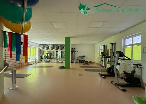 großer Praxisraum - Mehrfamilienhaus, Wohnhaus in Jüterbog zum Kaufen