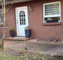 Grosszügige Doppelhaushälfte mit schönem Garten - Hamburg Sasel