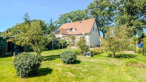 Garten-1.jpg - HOMESK - Charmantes Altbau-Haus mit Grundstück in der GAGFAH-Siedlung in Blankenfelde