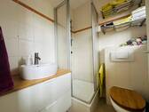 Gäste-WC mit Dusche - 