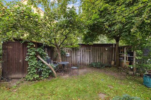 Garten mit Schuppen - 