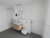 Badezimmer - Sofort bezugsfreie 2-Zimmer-Wohnung mit Sondernutzungsrecht für Terrasse & Gartenanteil