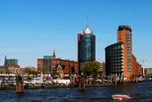 BAZE Business Center direkt am Hamburger Hafen - Voll ausgestattetes Teambüro 3-Personen - zentrale Lage, flexibel, all inklusive
