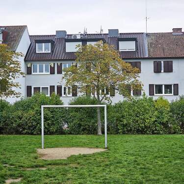 Südseite - Charmantes 2-Zimmer-Apartment mit Loggia, Tageslichtbad, LoggiaKeller,
