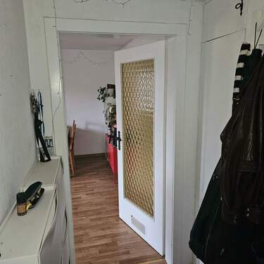 Flur - Küche - 2 Zimmer Terrassenwohnung zum Kaufen in Würzburg