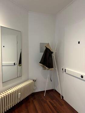 Flur - 3 Zimmer Etagenwohnung zur Miete in Berlin