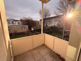 Balkon - Bodenbelag nach Ihrem Wunsch! Tolle 2 Raumwohnung mit Balkon in Gablenz!