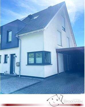 Hausansicht.JPG - Moderne Doppelhaushälfte in ruhiger, toller Lage von Kleinenbroich