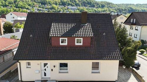Außenansicht - Freistehendes Einfamilienhaus mit Terrasse, Garten & Sauna in ruhiger Lage