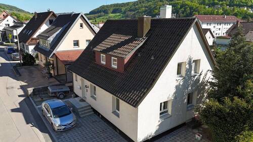 Außenansicht Hof - 6 Zimmer Einfamilienhaus zum Kaufen in Ingelfingen