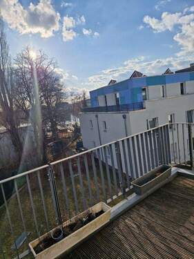 Blick rechts vom Balkon - 