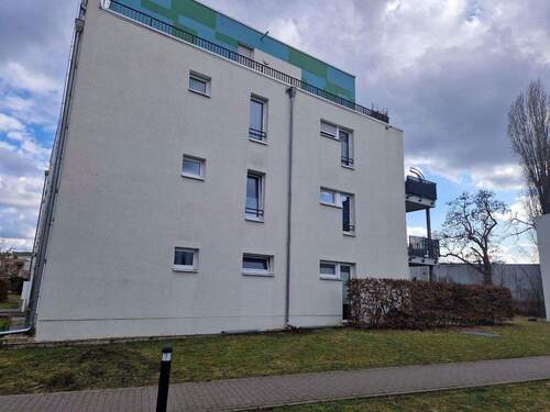 Seitenansicht der Stadtvilla - 