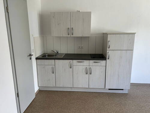 Küchenzeile - Etagenwohnung mit 24,00 m² in Ansbach zum Kaufen