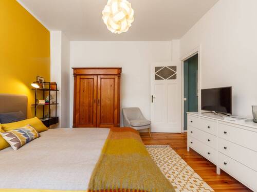 West Wing - 1 Zimmer Etagenwohnung in Berlin