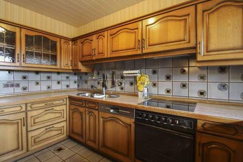 Küche EG - Mehrfamilienhaus, Wohnhaus mit 267,80 m² in Angelburg zum Kaufen