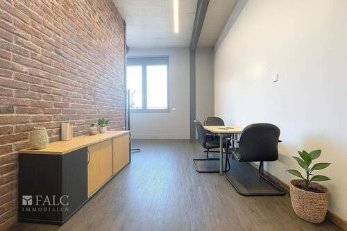 Eingangsbereich - 4 Zimmer Büro zur Miete in Siegburg / Wolsdorf