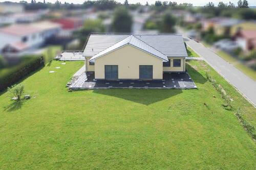 Hausansicht Drohne - 