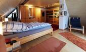 Schlafzimmer im Dachgeschoss - 