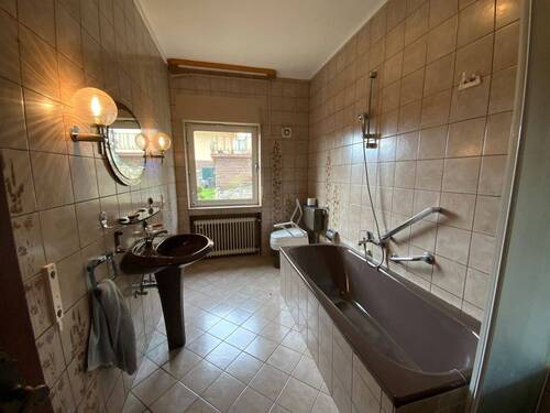 Mittelgeschoss Badezimmer - 