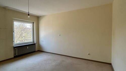 2 Schlafzimmer - 2 Zimmer Etagenwohnung in Erlangen