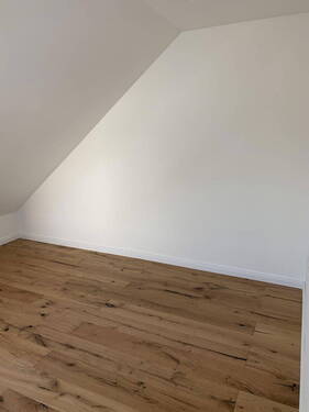 Schlafzimmer 2 OG - 4 Zimmer Doppelhaushälfte in Bad Bramstedt