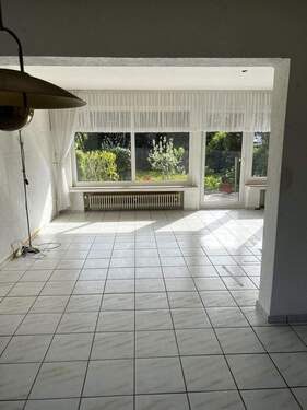 Wohnzimmer - Doppelhaushälfte mit 105,00 m² in Grevenbroich zum Kaufen