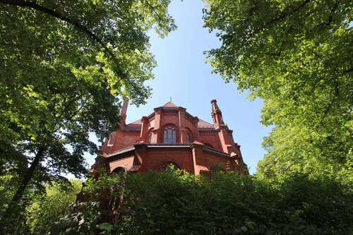 Gethsemanekirche - Elegante- modern ausgestattete- Stuckaltbauwohnung mit fünf Zimmern- mit Balkon und Kamin- im familienfreundlichen Gethsemanekiez