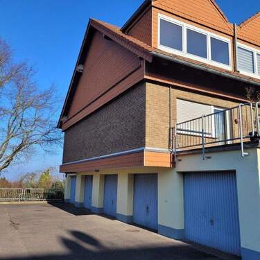 Seitenansicht - Mehrfamilienhaus, Wohnhaus in Bornheim