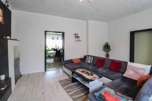 Wohnzimmer - 1 Zimmer Einfamilienhaus zum Kaufen in Coswig (Anhalt)