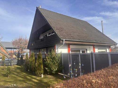 Modernes Wohnen im gemütlichen Stil - 7 Zimmer Einfamilienhaus in Krummesse