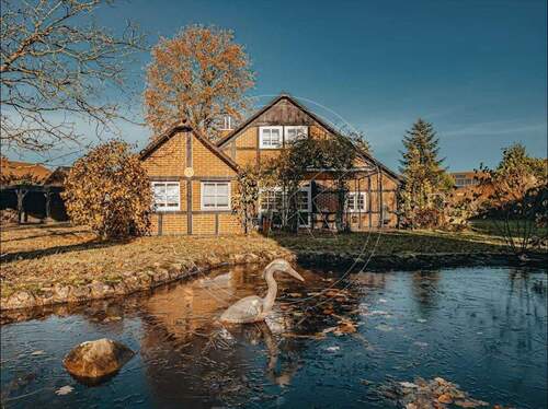 ... mit idyllischer Gartenlandschaft - Einfamilienhaus mit 240,00 m&sup2; in Herzlake / Felsen zum Kaufen