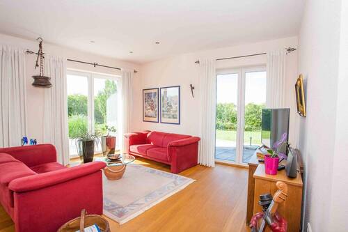 Wohnen - Einfamilienhaus mit 270,00 m² in Hirschaid zum Kaufen