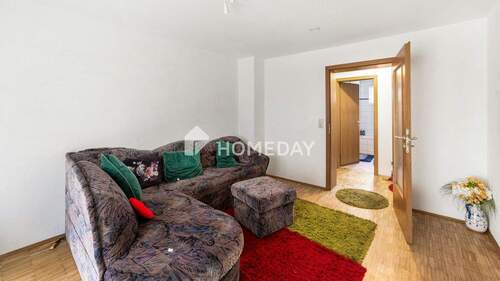 Wohnzimmer 2 - 2 Zimmer Etagenwohnung zum Kaufen in Sankt Georgen im Schwarzwald