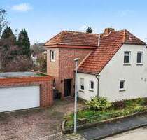 Viel Platz in Oetinghausen: begehrtes Zweifamilienhaus mit Doppelgarage - Hiddenhausen