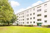 Hauseingang - 3 Zimmer Etagenwohnung zum Kaufen in Berlin-Buckow